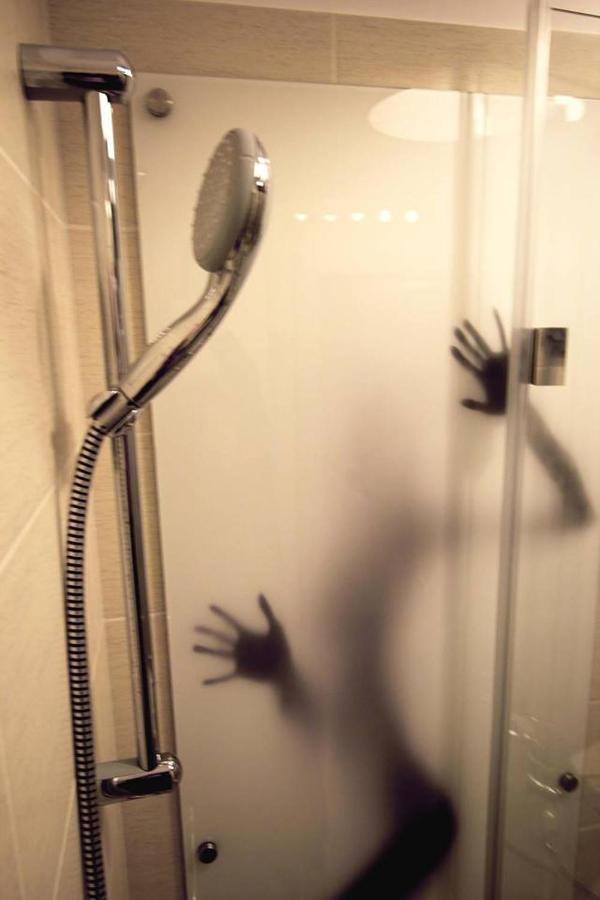 Ferienwohnung Mieszkanie Wilcza Warschau Exterior foto